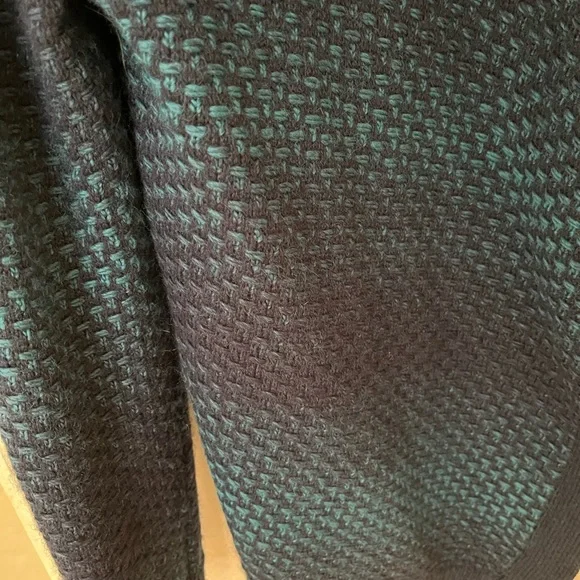 Cold water Creek sweater. - Picture 4 of 4